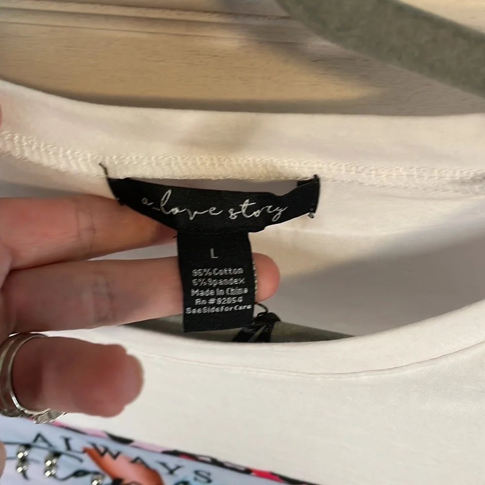 Cute white canvas always flawless embellishment t shirt nwt - Picture 3 of 6